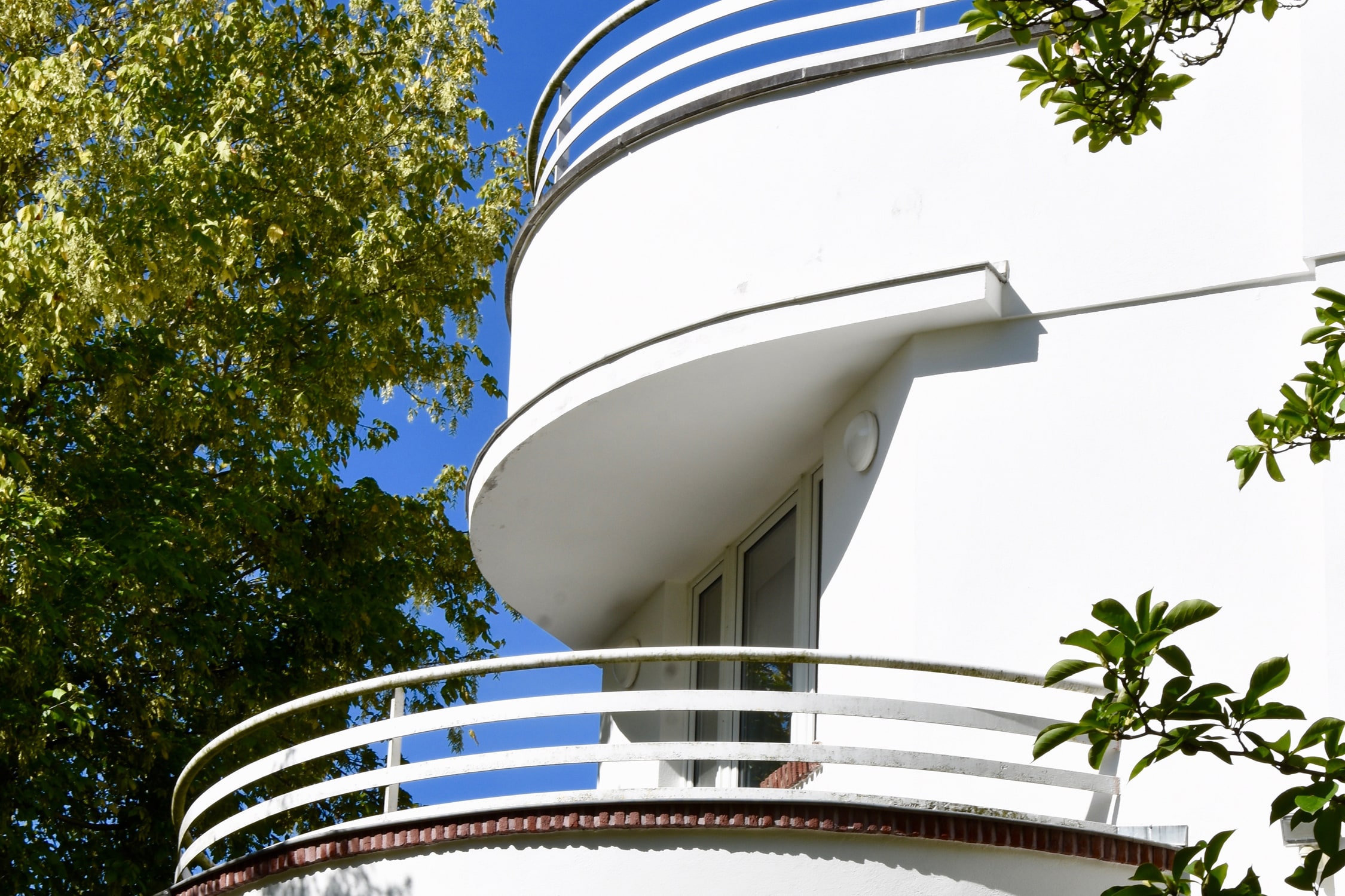 WAT03 Two semi-detached Streamline style villas