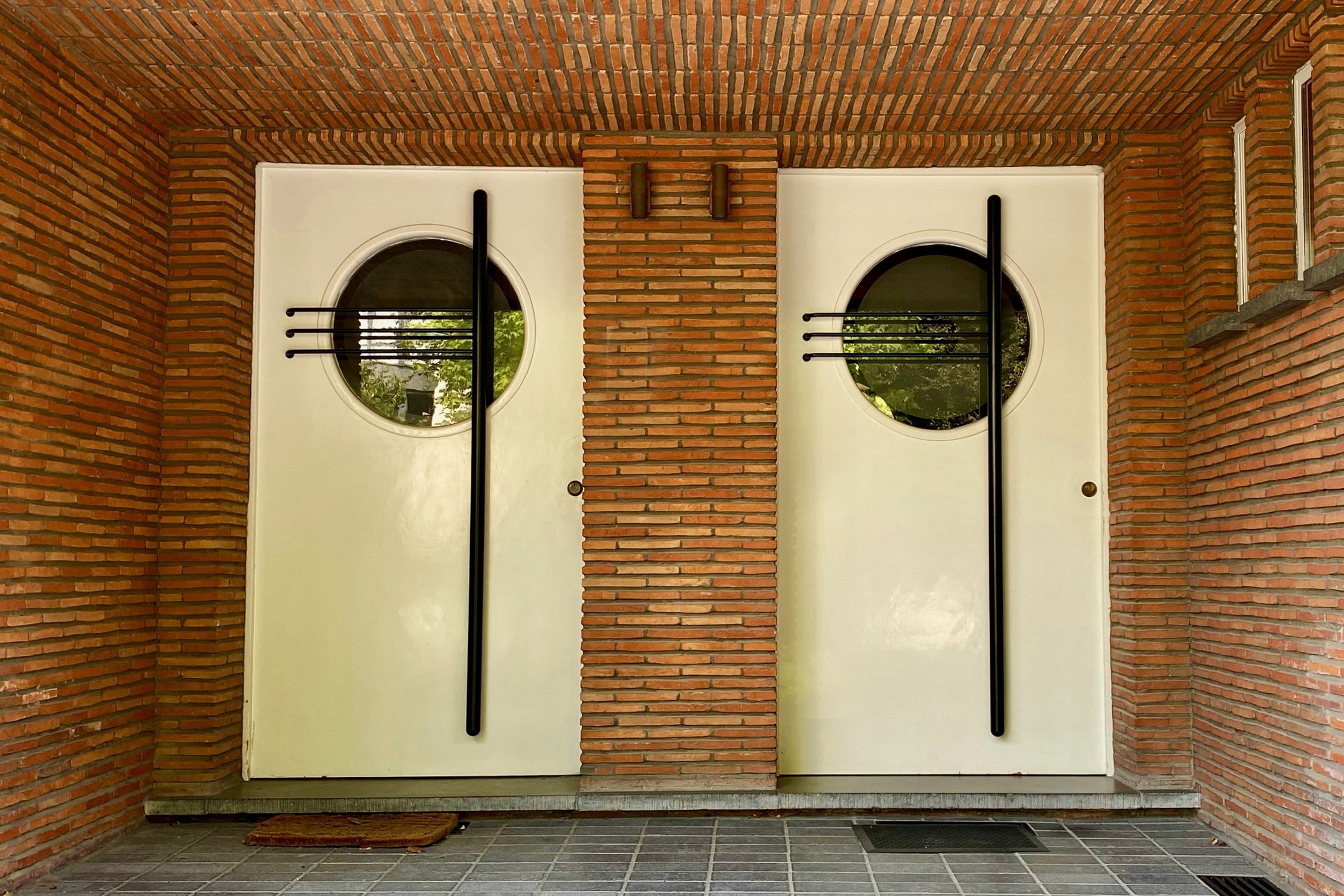 WSP05 Modernist building – Streamline style