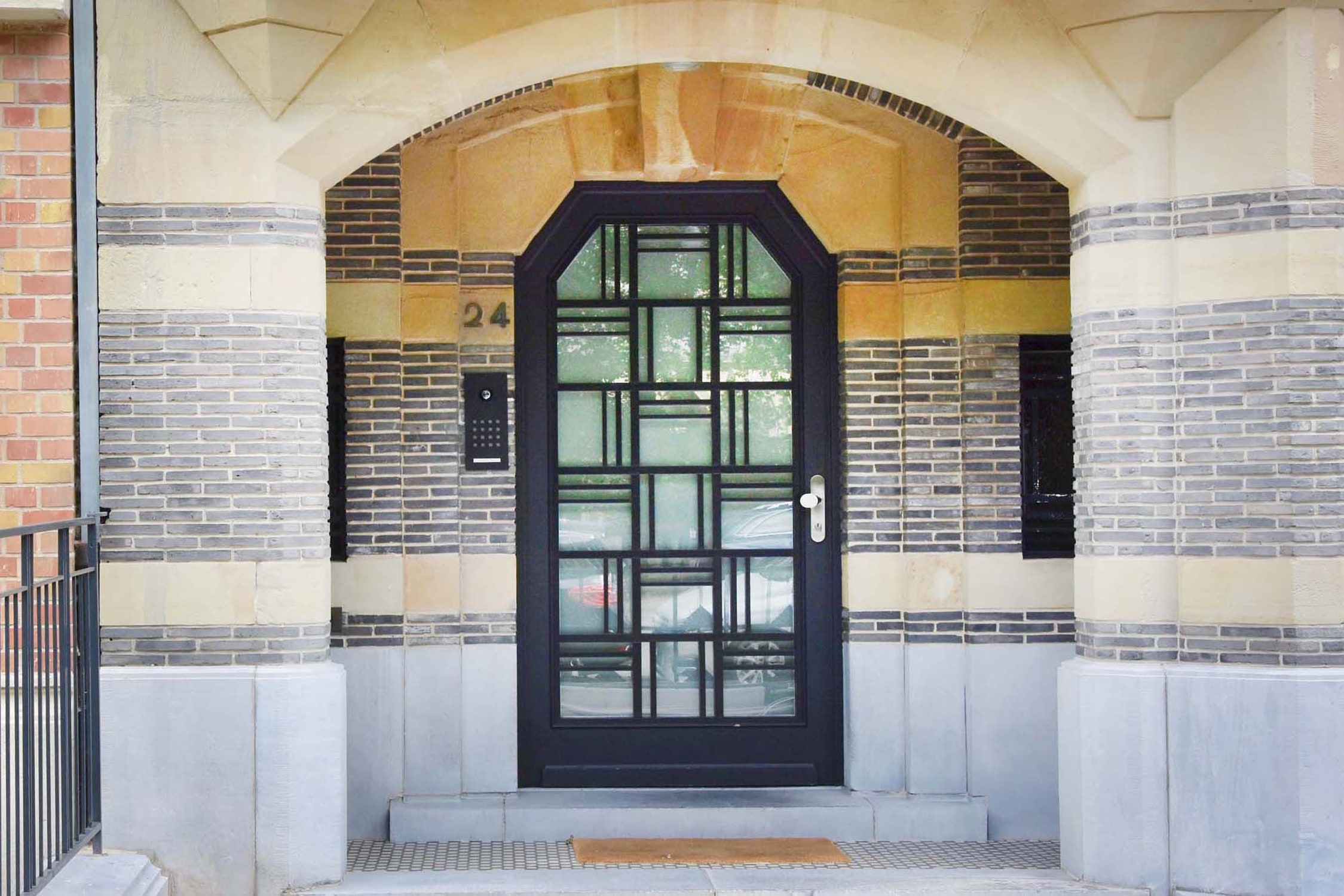 IXE10 Art Deco bourgeois house
