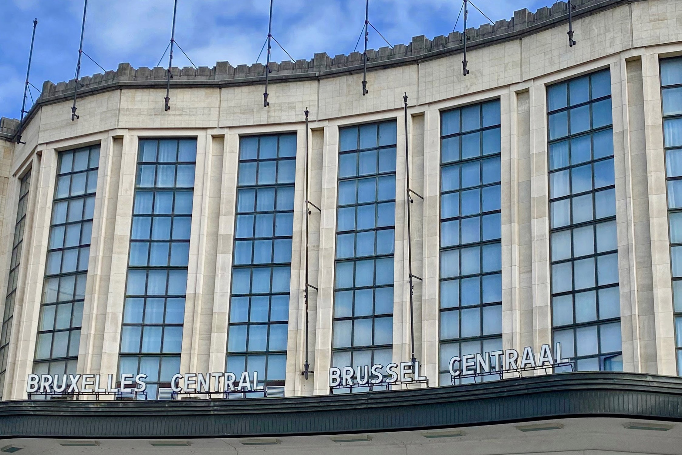 BRU56 Brussels Central Station