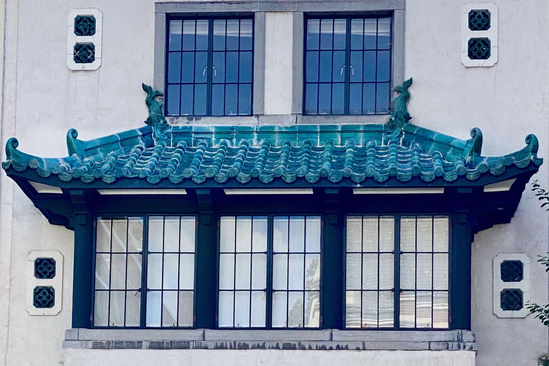 BRU25 Chinese-inspired house