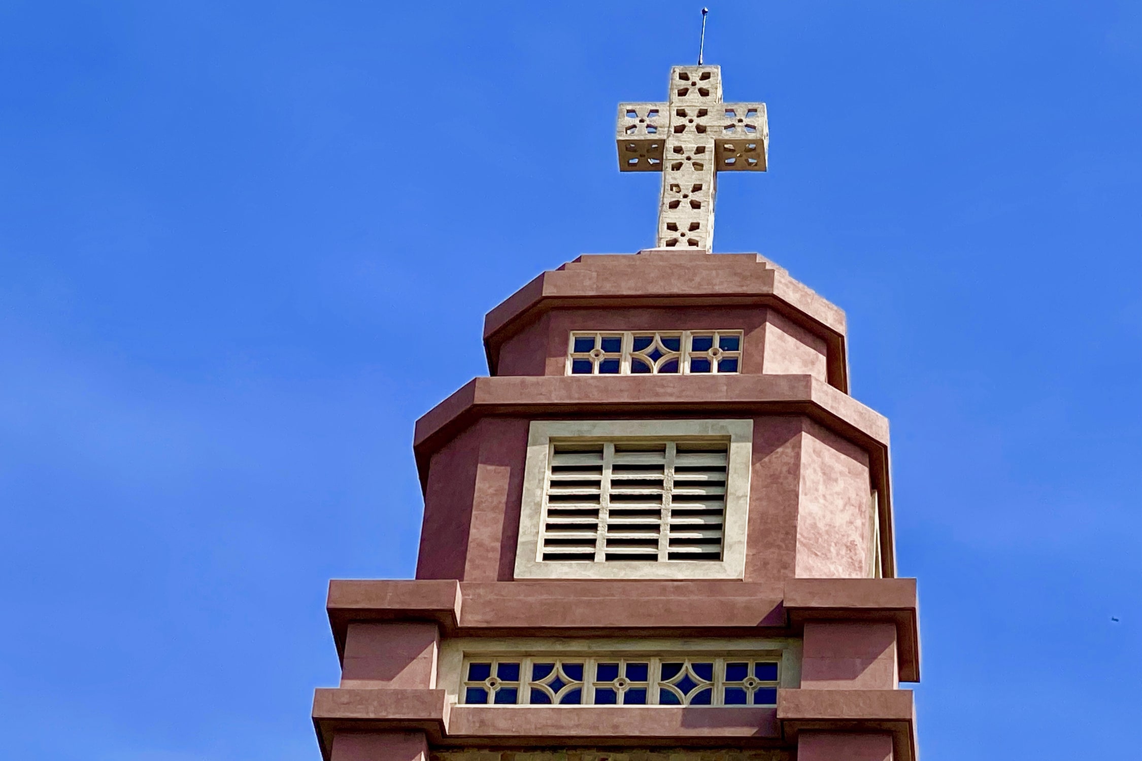 SCH32 Ste Suzanne Church