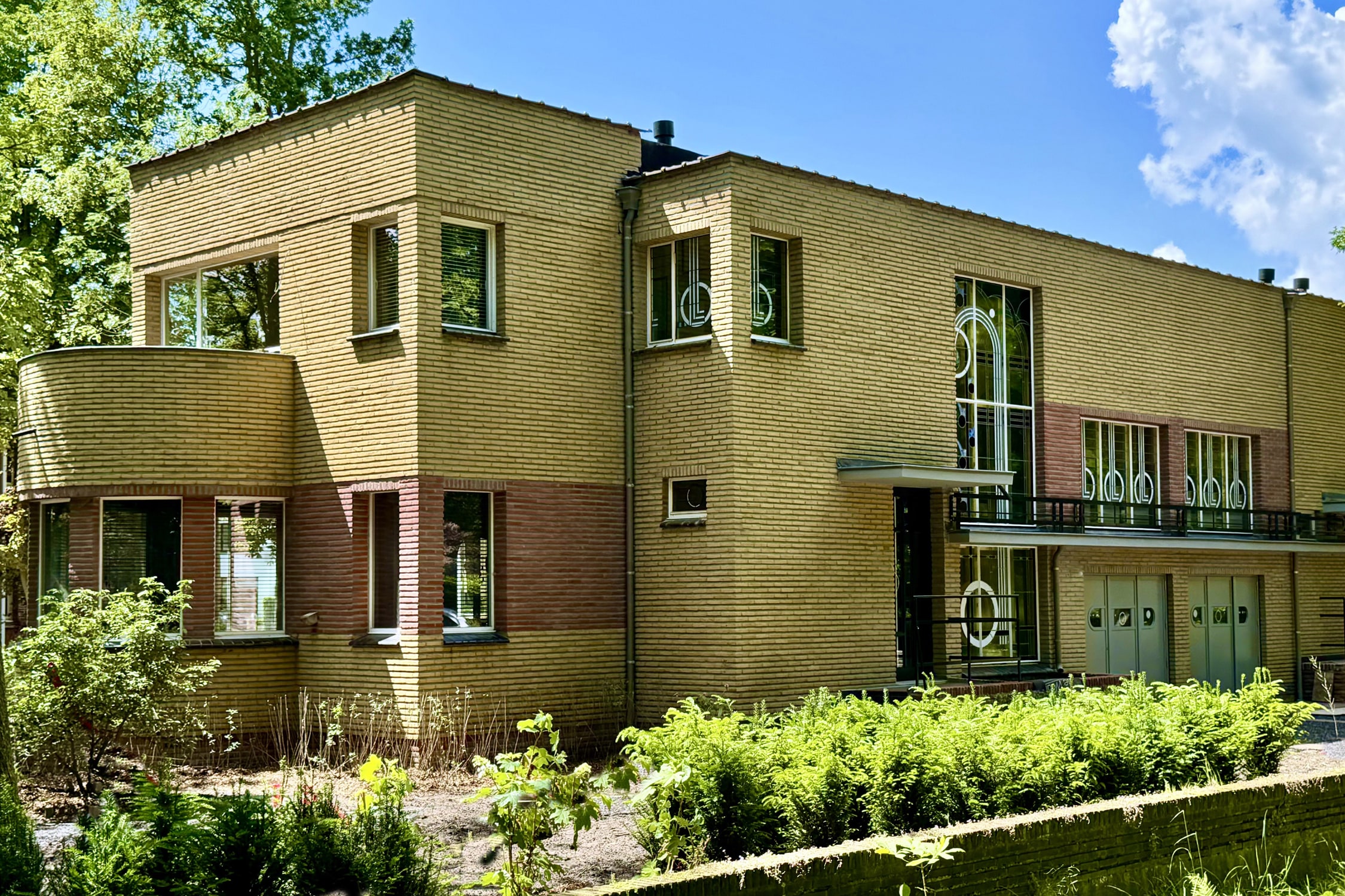 BRA05 Double house by architect Van Ballaer