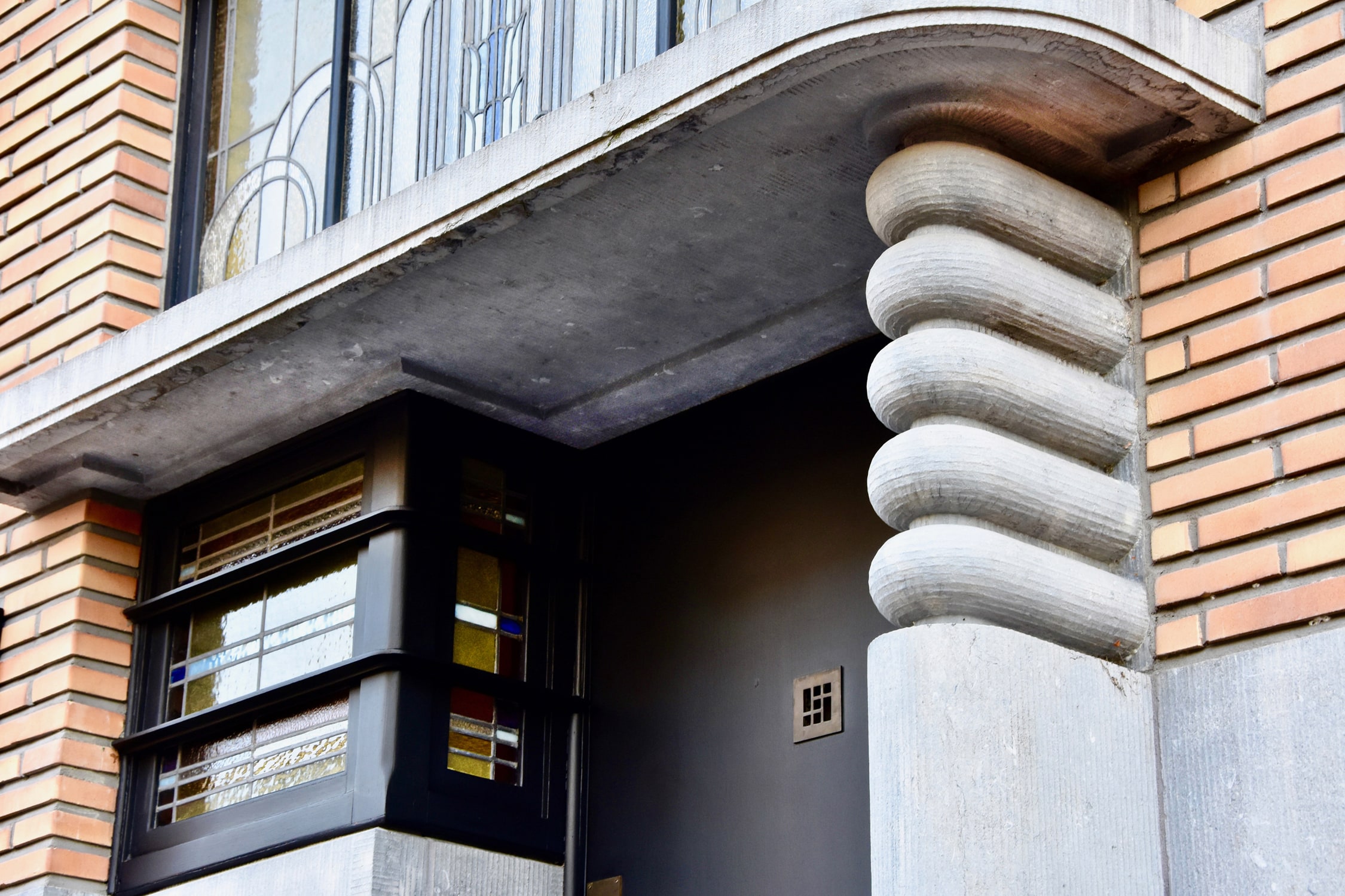 UCC25 1930s Modernist building