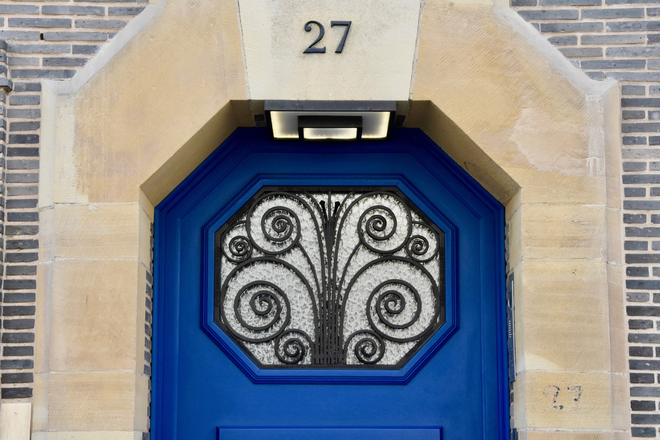 IXE17 Art Deco mansion