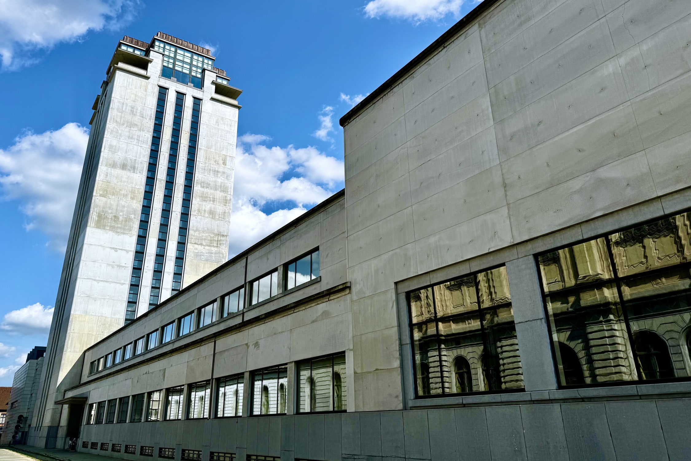 GEN31 Boekentoren